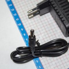 KDL-121000 блок питания с кабелем и разъемом на выбор (12В, 1А, 3.5, 5.5) - Цвет: черный