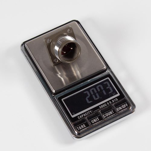 P20J1A - розетка штыревая на панель прямая без патрубка для монтажа кабеля (2 контакта Ø1.5мм, до 500В/10А, 30х30мм)