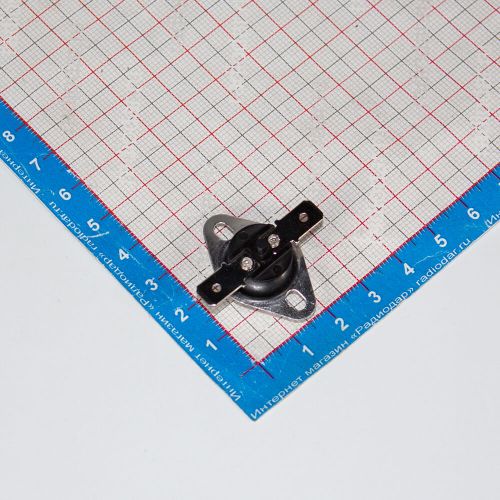 KSD301NC-105-16FCG - биметаллический термостат нормально замкнутый с фиксированным фланцем и ручным сбросом (105°С, 250В, 16А, горизонтальные 6.3х0.8мм_QC-2)