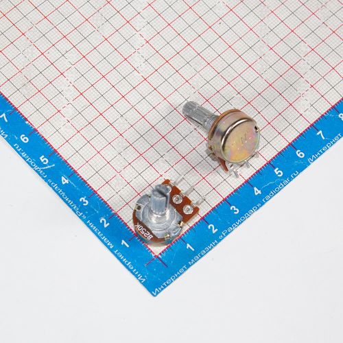 WH148-1-B250K-20 - поворотный потенциометр с шлицевым металлическим валом 20мм_Ø6мм (250КОм, линейный, 1-оборотный, 30х18х25мм, DIP-3)