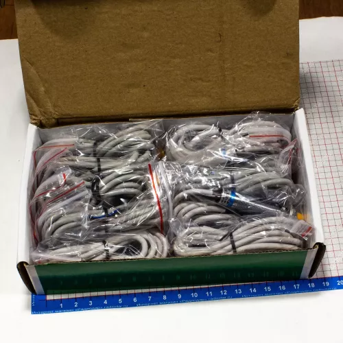 LJ12A3-4-Z/BY – индуктивный датчик приближения металла (6-36В, 300мА, M12, 4мм, PNP, NO)