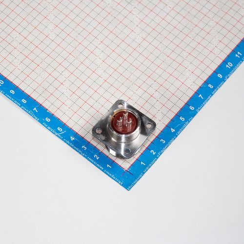 P20J4A вилочное гнездо на панель (3*1.5мм)