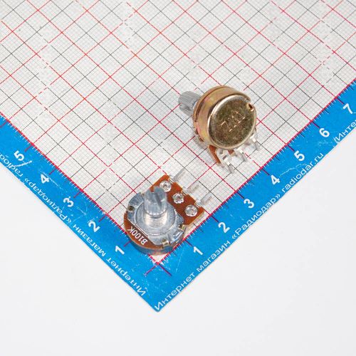 WH148-1-B100K-15 - поворотный потенциометр с шлицевым металлическим валом 15мм_Ø6мм (100КОм, линейный, 1-оборотный, 25х18х25мм, DIP-3)