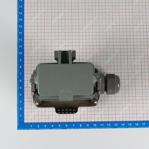 H6B-SDR-LB-PG16 - корпус высокий для разъема HE-010-M/F на панель, с крышкой, фиксатором и боковым кабельным вводом PG16 (IP65, кабель Ø8÷14мм, 122х78х77мм) - производство HAOGNCN