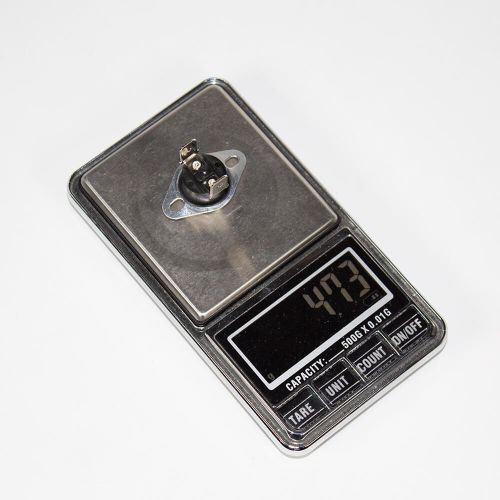 KSD301NC-50-16FCV - биметаллический термостат нормально замкнутый с фиксированным фланцем и ручным сбросом (50°С, 250В, 16А, вертикальные 6.3х0.8мм_QC-2)