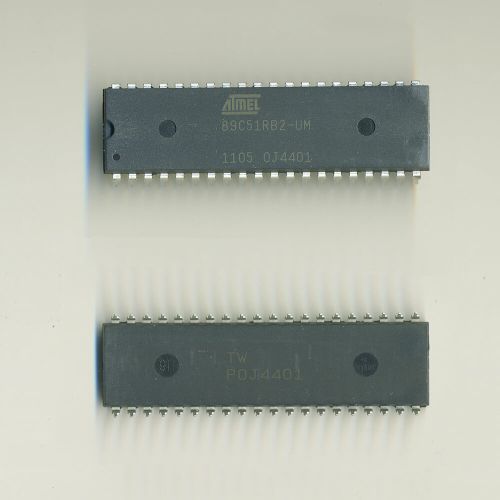 AT89C51RB2-UM -8-битный микроконтроллер (16K, PDIL-40) -оригинал ATMEL
