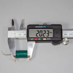 RD250M220LO13*21D-1A3C - электролитический конденсатор (22мкФ, 250В, ±20%, 13x21мм) - производство Beryl