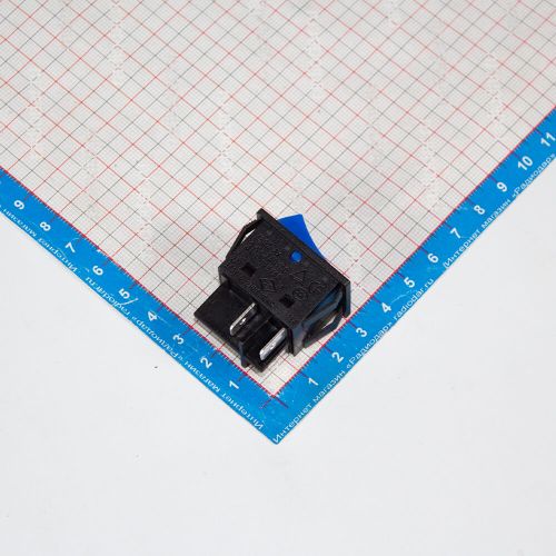 ZH02-Ax-30A - усиленный клавишный переключатель ВКЛ-ВЫКЛ (2 групп.*~250В, 30А, 4-пин ON-OFF, 31*25мм, синий) - производства Zhuohong