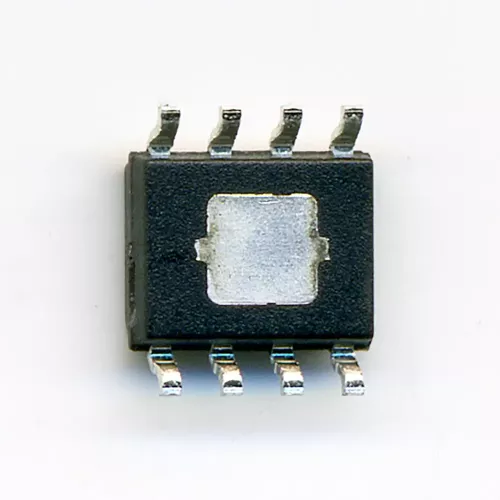 AD8000YRDZ - сверхбыстродействующий операционный усилитель (1,5ГГц, SOIC-8) - оригинал AD