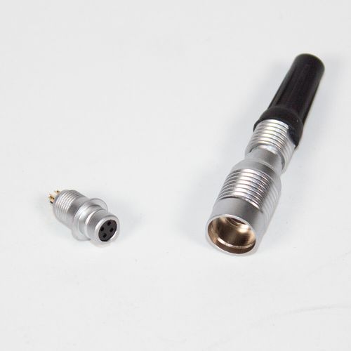 YC6-4YC - быстроразъёмная розетка с 4-контактами "мама" на кабель (500В, 4x2.5А) - производство CiXu