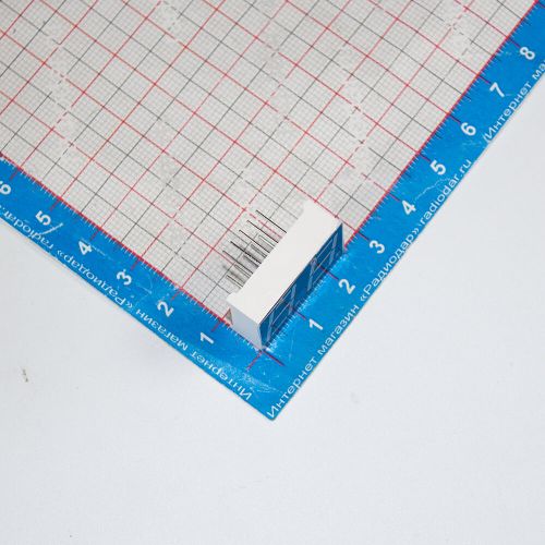 5621AS-1 - 2*битный, 7-сегментный LED-индикатор красного свечения 0.56''/14.2мм (общий катод, 25х19мм, DIP-10)