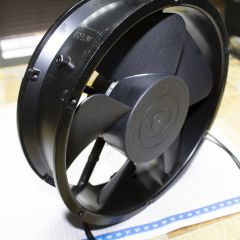 XBM20060H220B -осевой вентилятор переменного тока (220В, 0.36А, 2600об/м, 200*200*60, 5-лоп.)