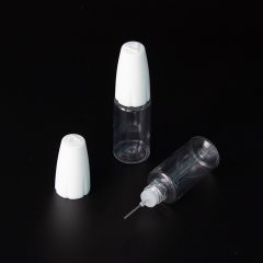 ФД10-3-КБ - пластиковый флакон-дозатор со встроенной иглой (10мл., прозрачная ёмкость, встроенный дозатор, белая крышка)
