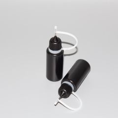 ФД15-2Ч-С - пластиковый флакон-дозатор с тонким металлическим наконечником (15мл., черная ёмкость, черная крышка, силиконовый колпачок)