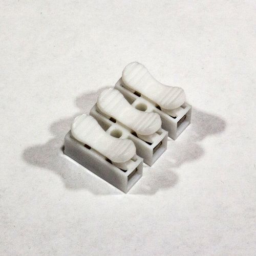 Безвинтовая самозажимная соединительная клемма (220VAC/10A, под жилу 0.5 - 2.5 мм)