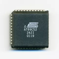 AT89C52-24JC – 8-битный микроконтроллер (24МГц, 8КБ Flash, PLCC-44J) – оригинал Atmel