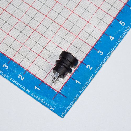 DC022B-P8-55*21Snap - гнездо питания JACK 5.5х2.1мм с защелкой-прорезью для монтажа на панель Ø8мм (DC до 30В/2А, Plug-In-2)