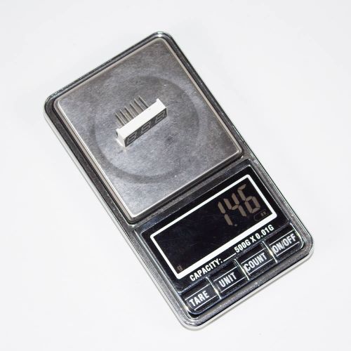 2381AS-1 - 3*битный, 7-сегментный LED-индикатор красного свечения 0.28''/7.1мм (общий анод, 22.5х10.3мм, DIP-10)